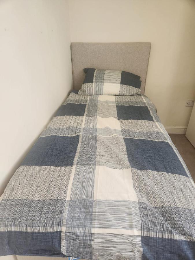 2Sweetzhome Erith Екстериор снимка